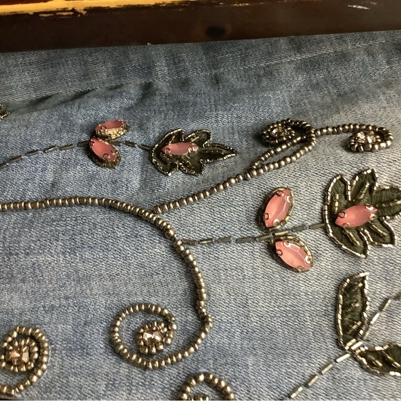 CHICO’s So Slimming Girlfriend Ankle Jeans 10 (1.5R) Embellished Boho festival - Picture 15 of 16